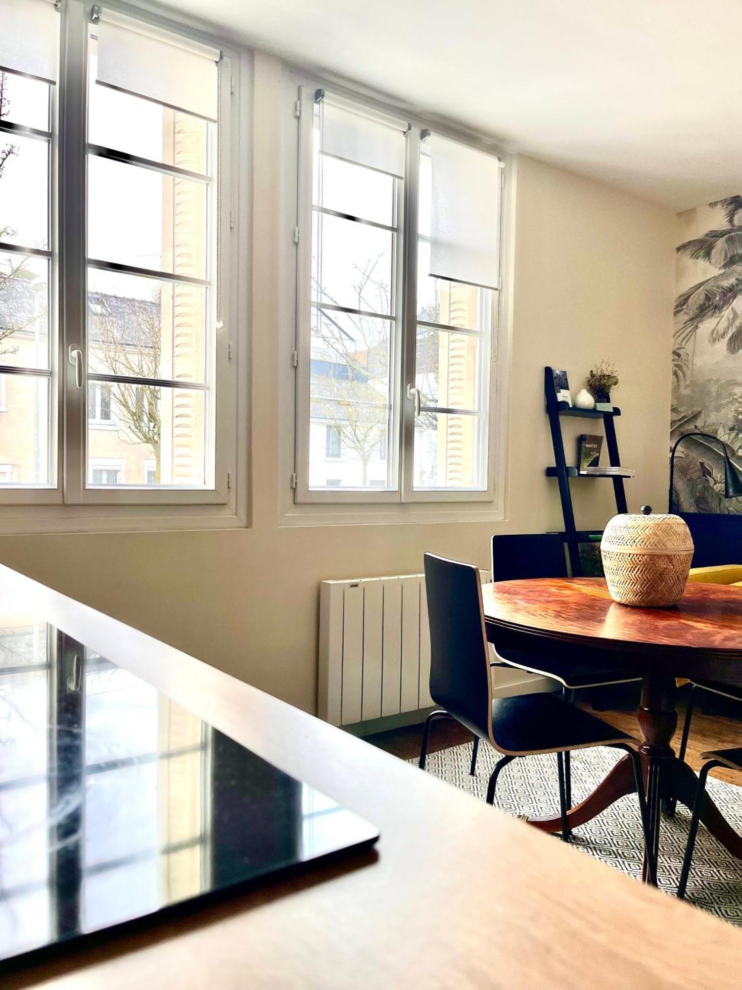 Joli Appartement Proche Centre Avec Garage Gratuit Nantes Esterno foto